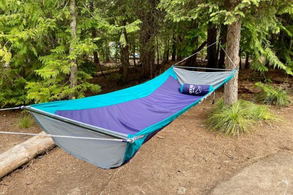 A lightweight and portable hammock