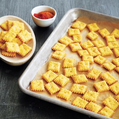 Whole Grain Crackers with Cheese